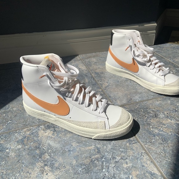 Nike Shoes - Pink Nike blazers size 9.5 women’s 8 men’s